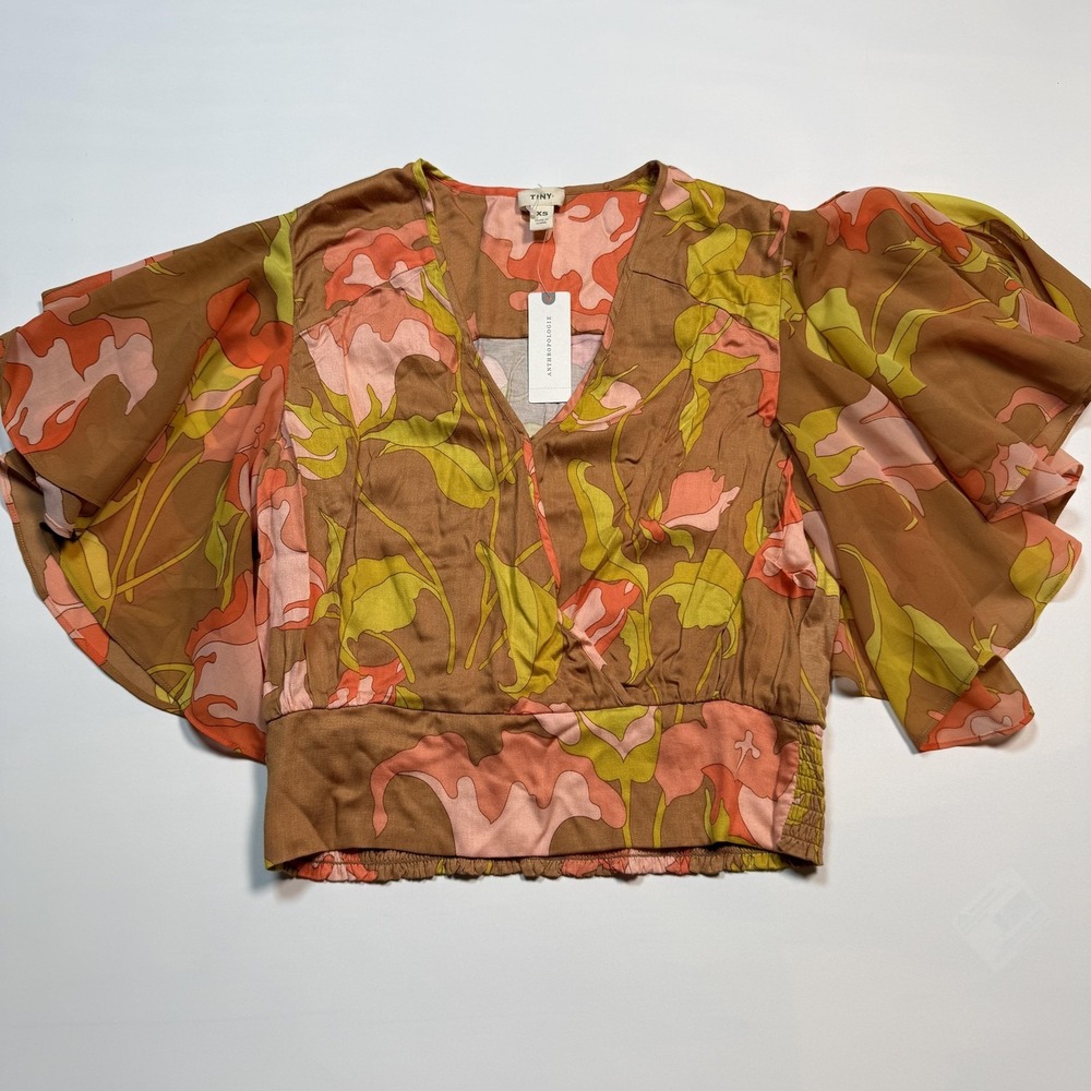 Tiny Blouse Womens XS Floral‎ V Neck Flutter Sleeve Cropped Anthropologie Top